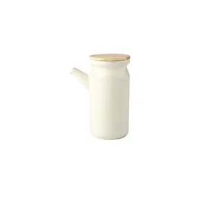 Chinese supplier ceramic soy sauce bottle porcelain oil bottle household spice container set