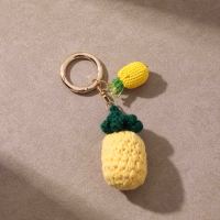 EDGE Porte-clés ananas au crochet fait main, pendentif fruit tropical mignon, breloque perlée, bijou de mode, breloque de sac pour femme