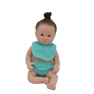 Poupées <span class=keywords><strong>Reborn</strong></span> 100% Silicone Platine Unisexe Corps Complet 6 Pouces Mini Jouet Doux Poupée de Mode Jouet DIY Réaliste avec Yeux Ouverts - Product Image 4