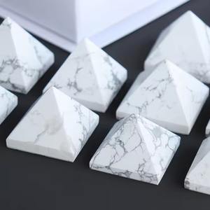 Pyramide en pierre naturelle sculptée à la main pour la décoration intérieure et le Feng Shui, vente en gros - Product Image 6