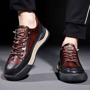 รองเท้าผ้าใบหนังแท้สำหรับผู้ชาย ทรงหัวมน มีเชือกผูก พื้นรองเท้าบุนุ่ม ยางกันลื่น ใส่ได้ทุกฤดู สไตล์สตรีทแวร์ - Product Image 4