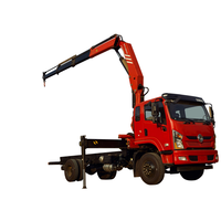 Grue articulée montée sur camion SPK23500, moment de levage 23t-m, charge maximale 10000kg, portée hydraulique 12,4m pour le levage de matériaux
