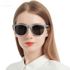 Gafas Ópticas Polarizadas 2 en 1 con Clip Magnético para Lentes de Sol, Anti Luz Azul, Cuadradas, Personalizables con Logotipo, para Hombre y Mujer - Product Image 2