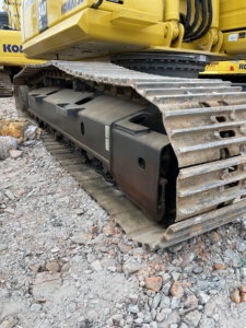 Excavatrice de grande taille Komatsu PC240LC PC240 24 TON d'occasion de haute qualité avec composants principaux de la pompe Prix bas Excavatrice d'occasion - Product Image 6