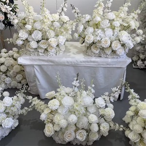 Composizione Floreale Personalizzata per Corridoio Nuziale con Rose Bianche, Orchidee e Fiori Artificiali Eleganti - Product Image 5