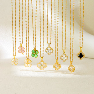 Conjunto de Collar con Colgante de Trébol de Cuatro Hojas para Mujer - Opciones con Piedras Preciosas Multicolores y Detalles de Diamantes, Chapado en Oro de 18K, a la Moda - Product Image 4