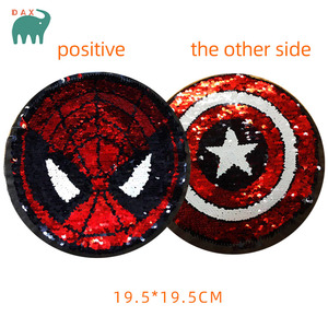 Patchs de broderie en chenille en forme de cœur de haute qualité personnalisés Patch de perles de paillettes réversibles pour vêtements et chapeaux - Product Image 1