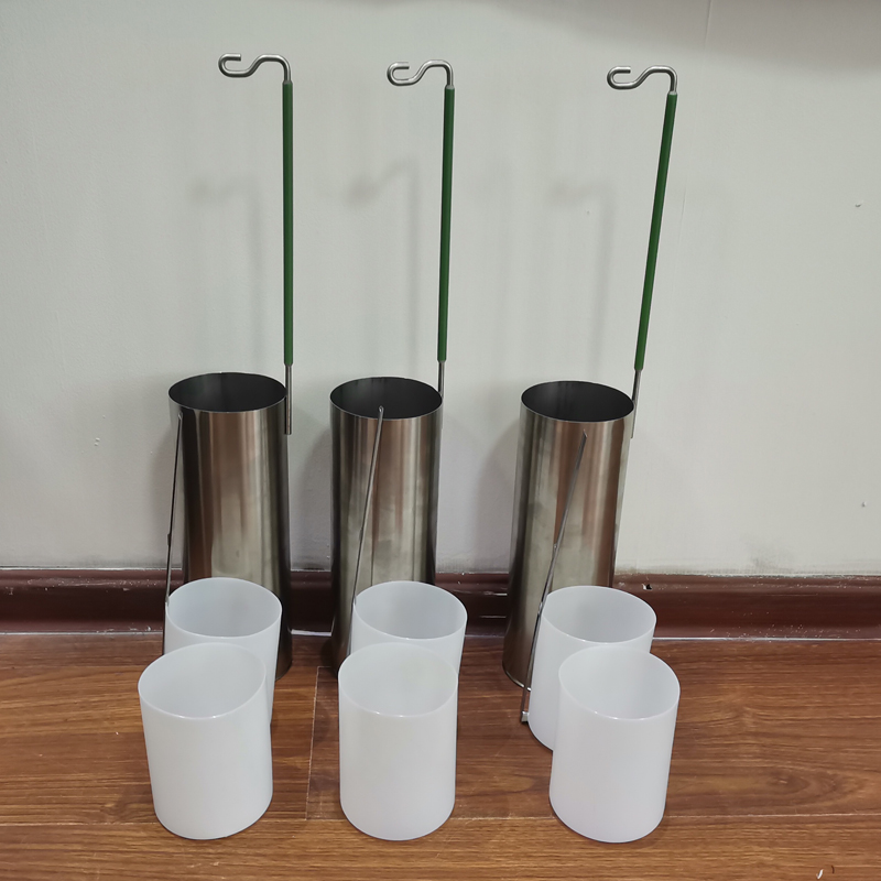 【銀杯】と【用途不明の容器 2点】 オートディスペンサー(液体) | プラスマイナスゼロプラス