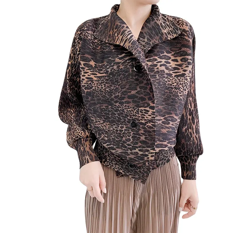 Miyake Pleated Button Coat Niche Design Lapel Bat Sleeve Thin Leopard Print Pleats Women Sunscreen Jacket Shirt Women Blouse