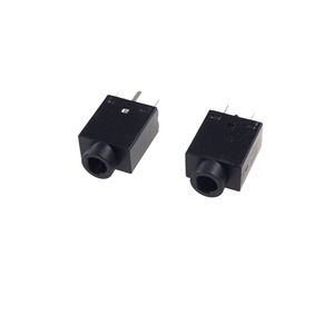 <span class=keywords><strong>Prise</strong></span> de téléphone verticale <span class=keywords><strong>3</strong></span>.5mm <span class=keywords><strong>prise</strong></span> <span class=keywords><strong>audio</strong></span> stéréo <span class=keywords><strong>5</strong></span> broches pour <span class=keywords><strong>prise</strong></span> d'écouteur <span class=keywords><strong>3</strong></span> pôles trou traversant DC30V 0.5A - Product Image 3