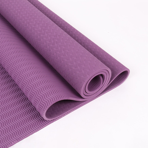 Estera de Yoga de alta calidad de 6mm de espesor TPE estera de yoga logotipo personalizado antideslizante y venta al por mayor de fábrica - Product Image 4