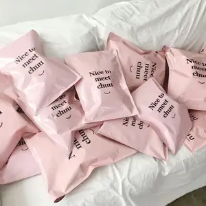 Bolsas de correo impermeables de polietileno rosa y negro personalizadas, paquetes de ropa reciclables, bolsas de envío, bolsas de plástico