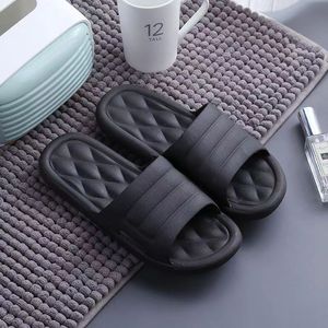 Chaussons d'extérieur respirants antidérapants en PVC à semelle souple pour hommes – Été - Product Image 3