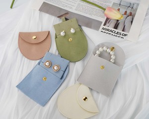 JCBASIC <span class=keywords><strong>Pochette</strong></span> à bijoux plate en velours avec logo personnalisé, sac de rangement coloré en suède avec lien pour colliers, bracelets <span class=keywords><strong>et</strong></span> bagues - Product Image 2