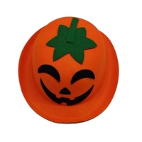 Chapeau de déguisement en feutre orange en forme de citrouille avec feuille verte et visage souriant pour les fêtes d'Halloween et les événements costumés pour enfants