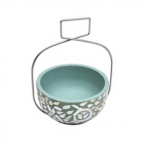 Bol de service en bois et nacre de qualité supérieure, forme ronde, pour chocolats, avec poignée en fer - Product Image 1