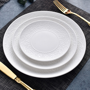 Juego de platos con logotipo personalizado de porcelana de cerámica redonda estilo en relieve blanco PITO, juego de platos de porcelana para restaurante y Hotel - Product Image 1