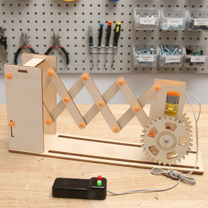 Kit éducatif mécanique en bois OKYN-G5467, modèle d'apprentissage STEM avec porte à ciseaux extensible et entraînement par engrenages, télécommandé - Product Image 3