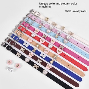 Collares de Cuero PU de Color Sólido para Mascotas, Perros y Gatos, con Diseño de Lujo y Decoraciones de Dijes DIY, Venta al Por Mayor - Product Image 4