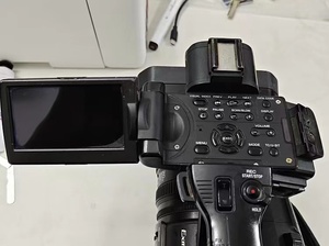 Caméra professionnelle HXR-NX5C HD 1080p avec zoom optique 20x - Product Image 5
