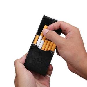 ซองใส่บัตรธุรกิจหนัง PU แบบกำหนดเอง ซองใส่บัตรชื่อ ซองใส่บัตรแบบบางพร้อมช่องใส่บัตรโลหะและฝาปิดแม่เหล็ก - Product Image 6