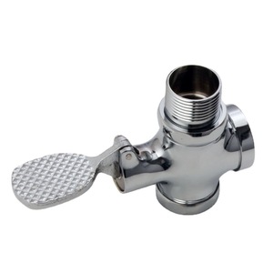 Válvula de descarga de cuatro vías Crane Crown, de latón, con salida de 1 pulgada, montada en la pared, tipo pedal - Product Image 1