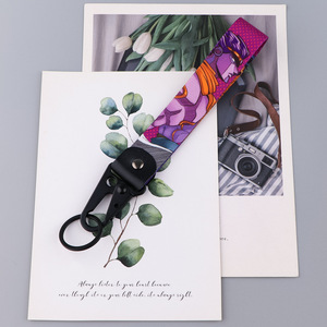 10 designs de porte-clés <span class=keywords><strong>Eren</strong></span> Jaeger Anime bec <span class=keywords><strong>d</strong></span>'aigle, porte-clés personnalisés en tissu, lanières porte-clés - Product Image 5