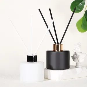 100Ml Klassieke Luxe Lege Matzwarte Witte Ronde Reed Diffuser Glazen Fles Met Dopsticks