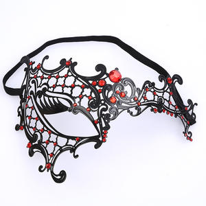 Золотые маски для пары, металлические маски для маскарада, Хэллоуина, Марди Гра, набор хрустальных масок для косплея, вечеринок, балов, свадеб, выпускных, театральных представлений - Product Image 6