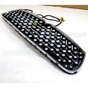 Accesorios para Maserati Ghibli: Rejilla Delantera, Protector de Parachoques Delantero, Kit de Carrocería - Product Image 3