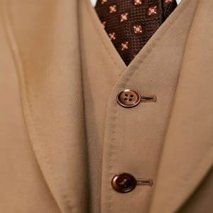 Elegante Blazer de Boda Color Camel Claro, Traje de <span class=keywords><strong>Hombre</strong></span> con Corte Entallado, Lana Suave, Pajarita y Pañuelo de Bolsillo <span class=keywords><strong>para</strong></span> Ocasiones Ceremoniales - Product Image 3