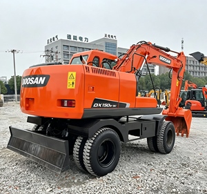 Develon DX150W-9C 13.5 ton wheel excavator fast moving wheel digger - Product Image 4