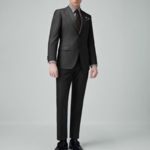 Costume d'affaires classique pour hommes pour les occasions formelles gris foncé, teint uni, revers cranté, bouton en corne - Product Image 2