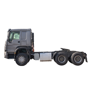 China Sinotruck HOWO64 6X4 10-Wheel 375 Tractor Suspensión neumática Asiento del conductor 450HP Caja de cambios rápida Camión ligero Buen precio China - Product Image 2