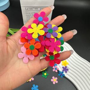 Tissu non tissé en feutre coloré avec cinq pétales, couvre-chef <span class=keywords><strong>fait</strong></span> main bricolage, chapeaux, chaussettes, vêtements, jouets, fournitures de Noël - Product Image 4