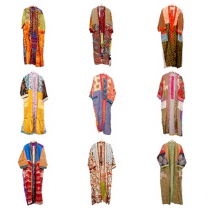 Robe Kimono Longue en Soie Imprimée Florale Style Vintage – Idéale pour l'Été, la Plage ou comme Peignoir Décontracté - Product Image 1