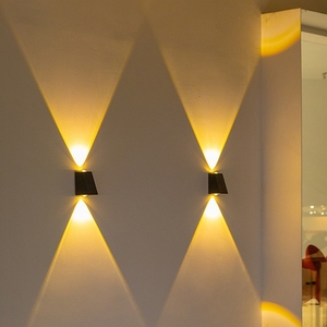 Lampada <span class=keywords><strong>da</strong></span> Parete Solare per Esterni, Decorazione <span class=keywords><strong>da</strong></span> <span class=keywords><strong>Giardino</strong></span> Impermeabile, Illuminazione Bidirezionale a Induzione, <span class=keywords><strong>Applique</strong></span> <span class=keywords><strong>da</strong></span> Esterno ad Alta Efficienza - Product Image 3