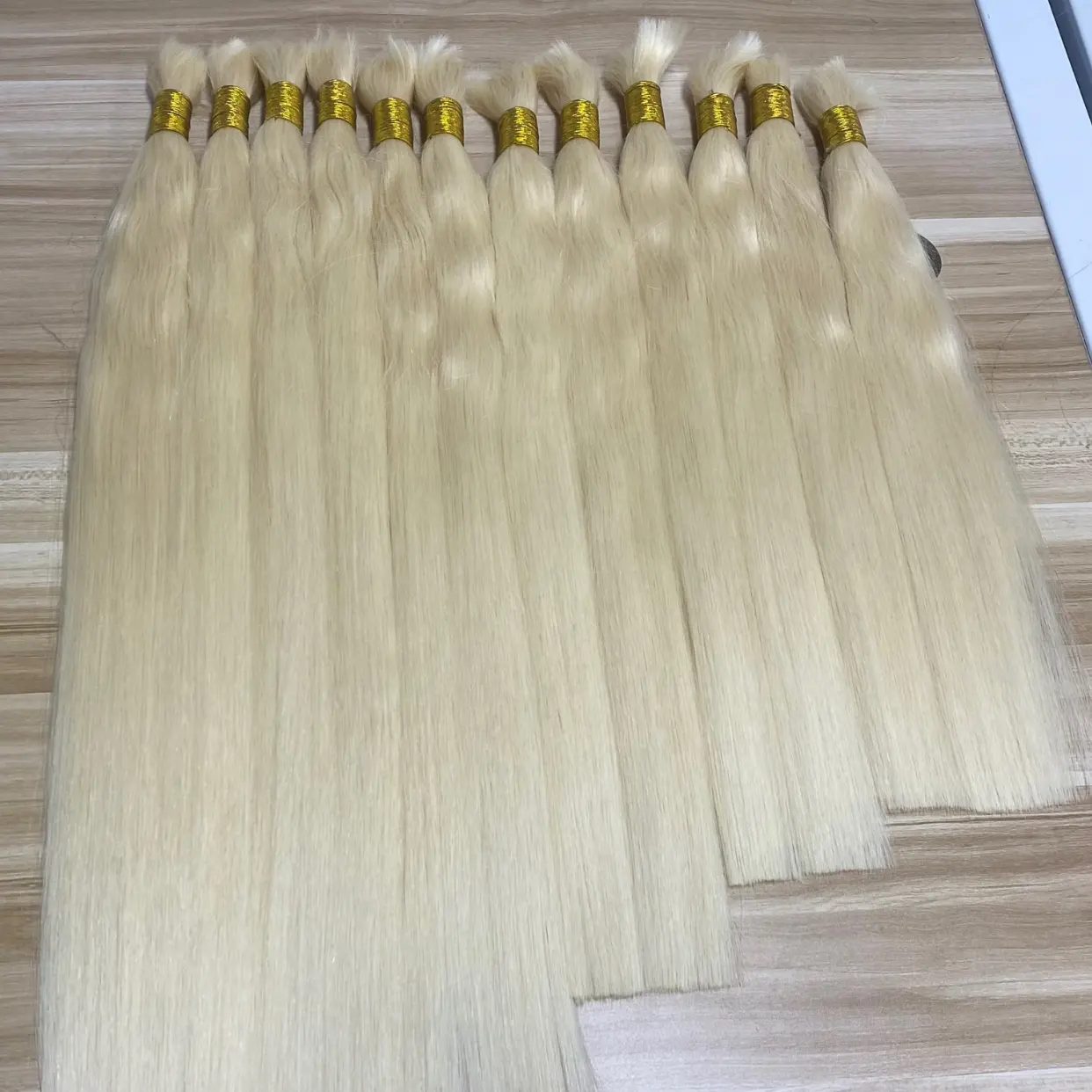 Vente en gros de cheveux en vrac couleur naturelle droite 12A Grade 100% cheveux bruts vietnamiens cheveux vierges non traités peuvent teindre 613