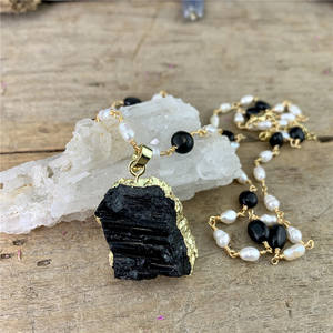 <span class=keywords><strong>Collana</strong></span> LS-B1591 Placcata Oro <span class=keywords><strong>con</strong></span> Pietra Grezza di Tormalina Nera Naturale, <span class=keywords><strong>Collana</strong></span> <span class=keywords><strong>con</strong></span> Gemme di Onice Nero e Catena a <span class=keywords><strong>Rosario</strong></span> <span class=keywords><strong>con</strong></span> Perle - Product Image 3