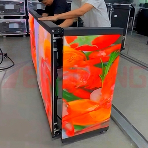 Écran LED pliable GOB HD pour cabine DJ avec 4 roues universelles, flight case et contrôle par application pour clubs et concerts dans le monde entier - Product Image 4