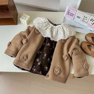 Tongxingyuan Girls Floral Print Long Sleeve Shirt With Lace Peter Pan Collar Loose Fit Autumn 2024 Cotton Blouse - Product Image 3