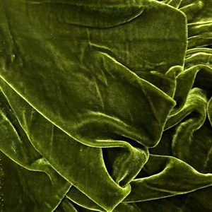 Nouvelle Arrivée Faible MOQ Tissu Velours de Soie 20% Soie 80% Viscose Brossé Couleur Unie Velours de Soie de Mûrier - Product Image 1