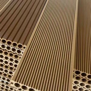 Tarima Exterior Antideslizante de WPC Contemporánea, Instalación con Sistema de Clic, Duradera, Impermeable, para Terrazas - Product Image 4