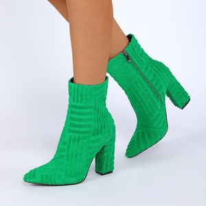 Nouvelles bottes courtes pour femmes, tendance 2025, à talons hauts et épais, vertes, style défilé - Product Image 1