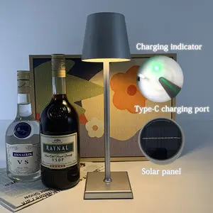 Illuminazione da campeggio portatile a Led per esterni sistema a energia solare che carica lampade da tavolo Wireless con telecomando