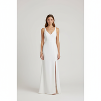 Robe longue classique en satin pour femme grande taille, col en V, taille empire, silhouette trapèze, fente haute, dos nu, bretelles spaghetti, OEM ODM