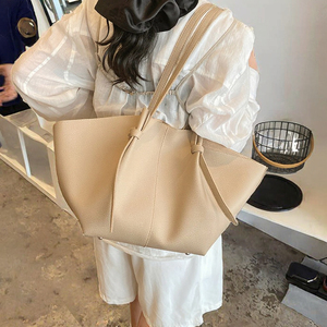 Bolso de Mano de Diseño de Lujo. Bolso Tote de Moda para Mujer. Hecho de material PU. Adecuado para uso diario.9018 - Product Image 1