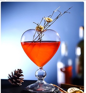 Top vendeur Offre Spéciale tasses à boire en verre à <span class=keywords><strong>cocktail</strong></span> en forme de coeur créatif pour bar fête de mariage 210ml en stock - Product Image 2