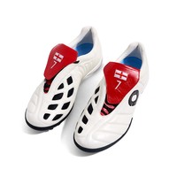 Chaussures de football respirantes en maille de haute qualité pour l'été, personnalisables, styles variés, avec semelle extérieure en caoutchouc