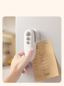 Mini-scelleuse portable chauffante pour sacs alimentaires, rechargeable, pour la maison, avec fonction de découpe et de scellage magnétique - Product Image 3